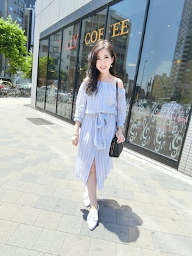 「COACH」｜「アイテム（シャツワンピース）」を使った、Momo Liuさん（レディース・155cm）の夏コーディネート