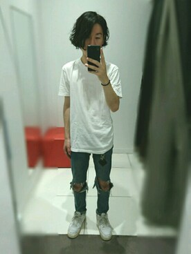 「コストコのアイテム（Tシャツ/カットソー、ホワイト系）」を使った、Akiさん（メンズ・178cm）の夏コーディネート