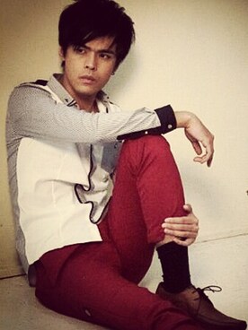 余震東個東さんのコーディネート