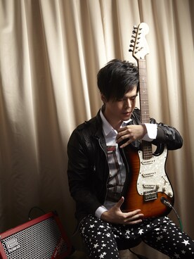 余震東個東さんのコーディネート