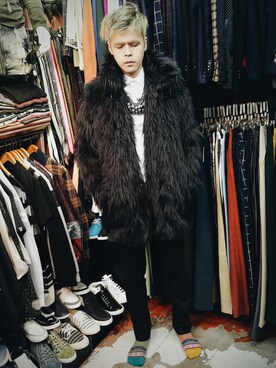 余震東個東さんのコーディネート