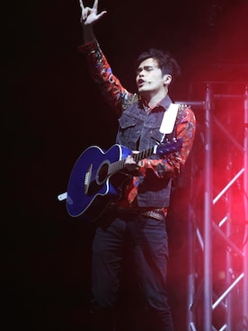 余震東個東さんのコーディネート