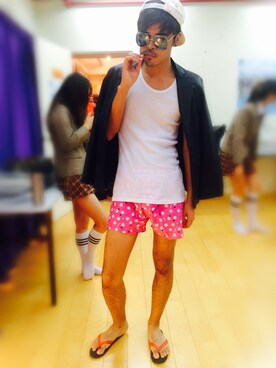 余震東個東さんのコーディネート