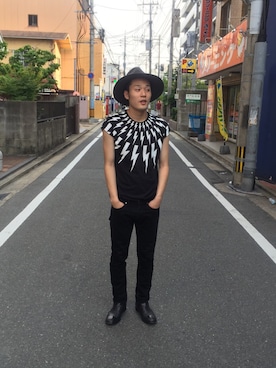 「NEIL BARRETT（ニールバレット）のアイテム（Tシャツ/カットソー）」を使った、KOHEYさん（メンズ・173cm）の夏コーディネート