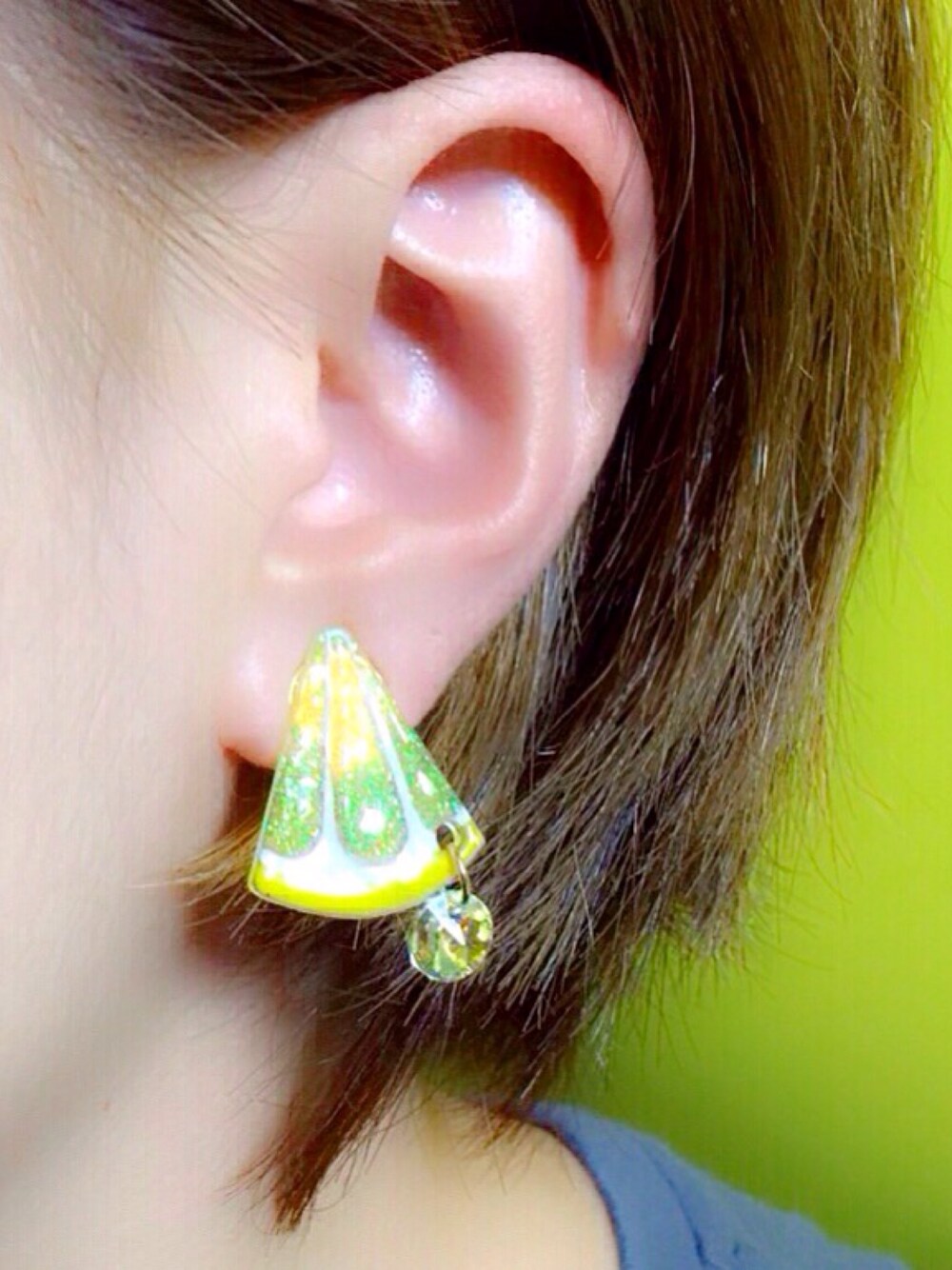 「vivid ribbitのアイテム（アクセサリー、イエロー系）」を使った、maya7さん（レディース・157cm）の夏コーディネートの1枚目の写真