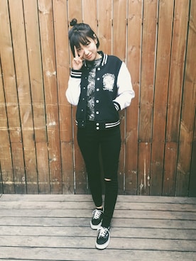 「Maximum The Hormoneのアイテム（スタジャン、ブラック系）」を使った、katsura haruさん（レディース・160cm）の春コーディネート