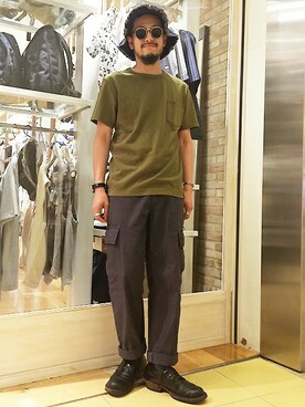 「FREDY&GLOSTER（フレディアンドグロスター）のアイテム（Tシャツ/カットソー）」を使った、村山さん（メンズ・170cm）の夏コーディネート