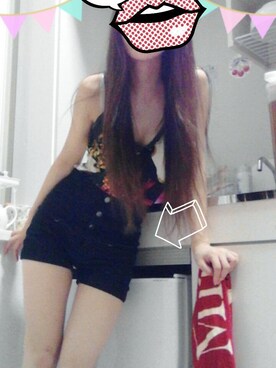 「GU（ジーユー）のアイテム（デニムパンツ、ブラック系）」を使った、ぷくさん（レディース）の秋コーディネート