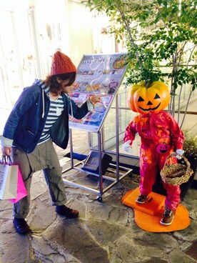 「BEAMS BOY（ビームスボーイ）のアイテム（デニムジャケット、ブルー系）」を使った、kurukuru-beansさん（レディース・158cm）の秋コーディネート