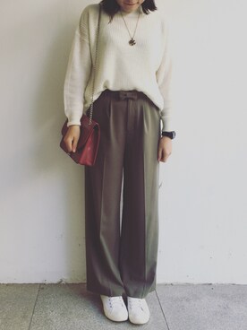 「NOELA（ノエラ）のアイテム（パンツ、グリーン系）」を使った、tohanさん（レディース・161cm）の秋コーディネート