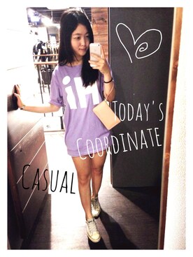 「CHARLES & KEITH（チャールズ & キース）のアイテム（財布/小物）」を使った、Sandyさん（レディース・153cm）の夏コーディネート