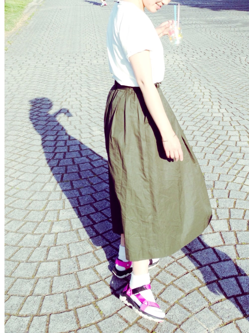 「カーキ、ママコーデ、ハグマグ、ミリタリー、ノームコア」｜「Steven Alanの【予約】＜steven alan＞BELTED SKIRT/ｽｶｰﾄ ∵§（スカート、グリーン系）」を使った、chiePuさん（レディース・158cm）の夏コーディネートの1枚目の写真