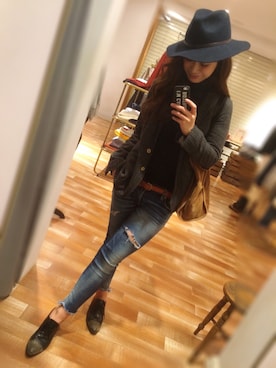 「Ungrid（アングリッド）のフレイドヘムストスリ（デニムパンツ）」を使った、KASUMIさん（レディース・161cm）の秋コーディネート