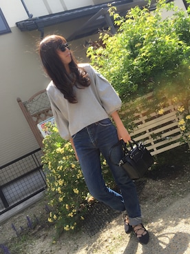 「MOUSSY（マウジー）のCUT OFF STRAIGHT（デニムパンツ）」を使った、みくさん（レディース・165cm）の春コーディネート