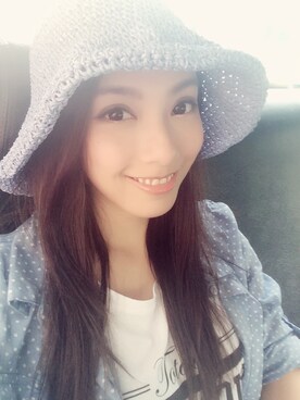 Elaine鄧洢玲さんのコーディネート