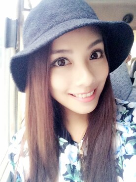 Elaine鄧洢玲さんのコーディネート