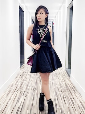 Elaine鄧洢玲さんのコーディネート