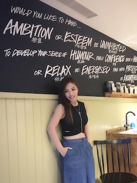 Elaine鄧洢玲さんのコーディネート