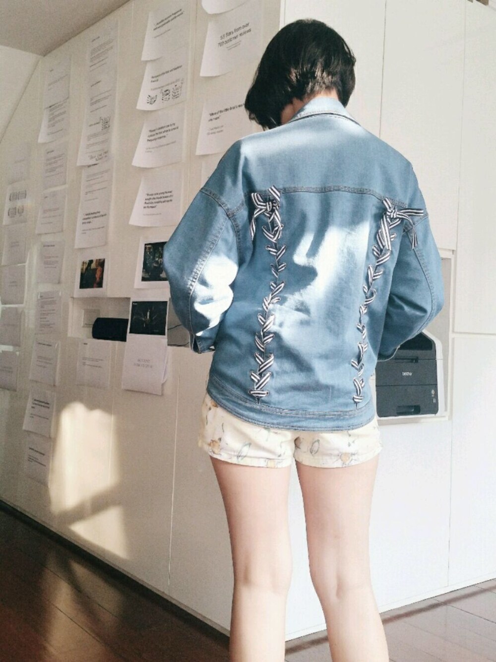 「denim、denim jacket、デニム、デニムジャケット、春コーデ、lace、リボン」｜「dazzlinのアイテム（その他パンツ、イエロー系）」を使った、naoさん（レディース・160cm）の春コーディネートの1枚目の写真