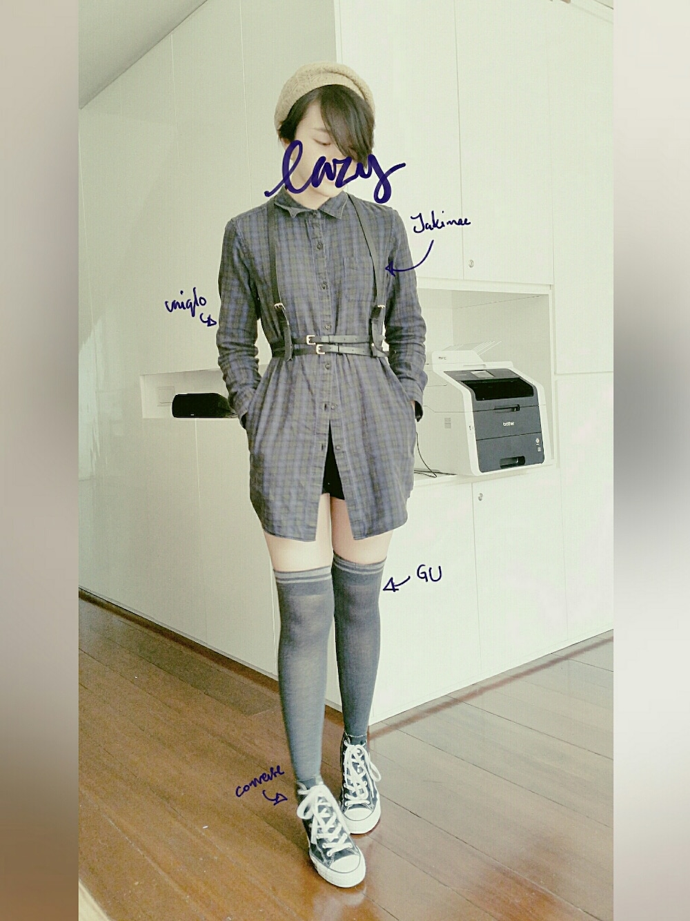 「CONVERSEのアイテム（スニーカー、ブラック系）」を使った、naoさん（レディース・160cm）の春コーディネートの1枚目の写真