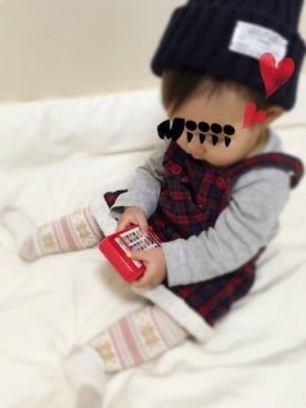 「赤チェック」｜「アイテム（サロペット/オーバーオール）」を使った、Miiiiさん（キッズ・70cm）の冬コーディネート
