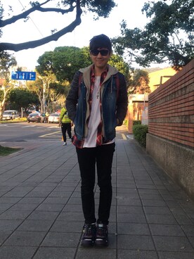 「Kanken（カンケン）のアイテム（バックパック/リュック、ブラック系）」を使った、Peter さん（メンズ・168cm）の夏コーディネート