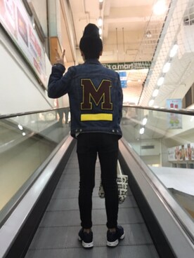 「MSGM（エムエスジーエム）のアイテム（デニムジャケット）」を使った、Peter さん（メンズ・168cm）の秋コーディネート