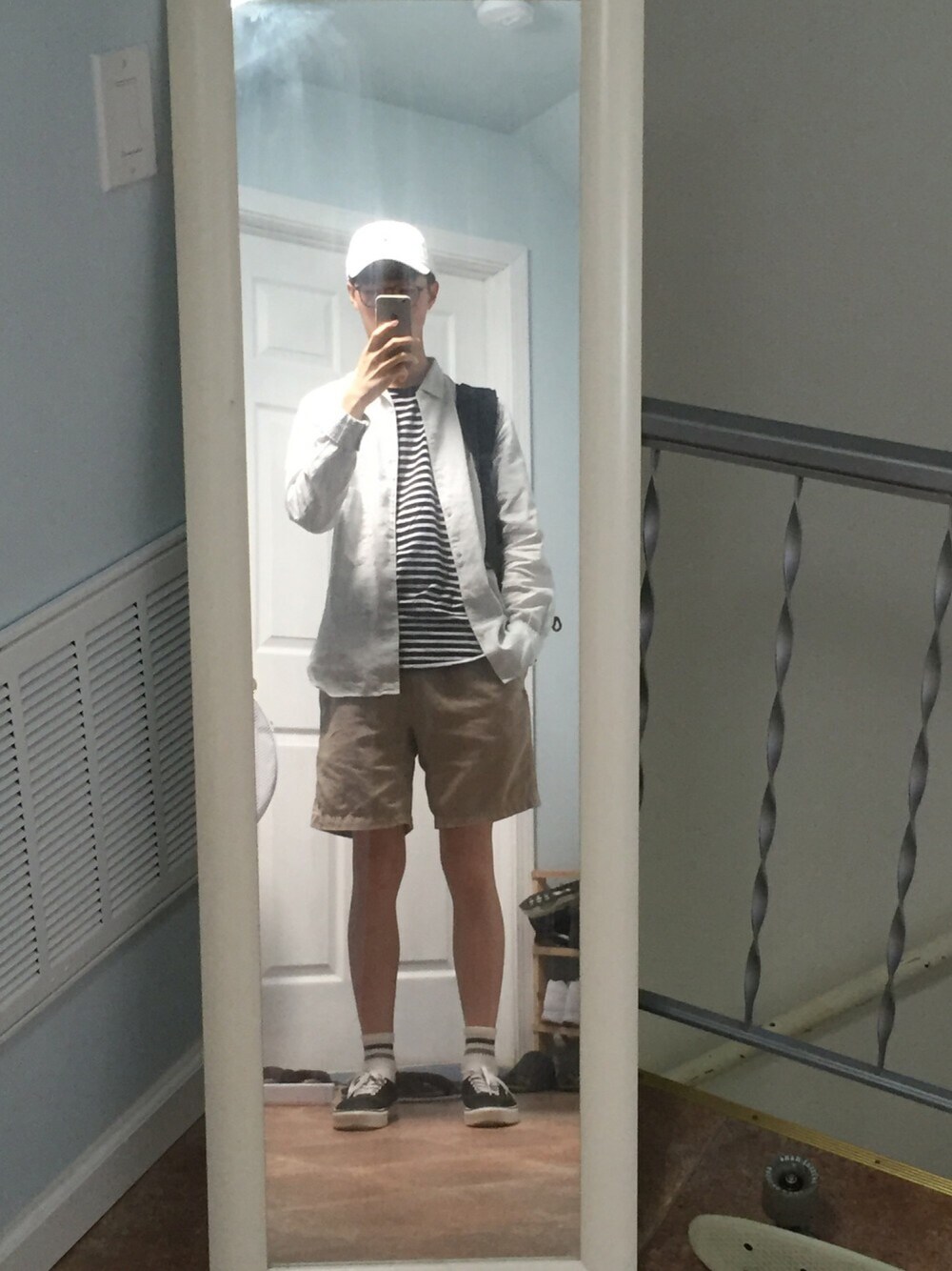 「軽い、夏、夏コーデ」｜「UNIQLOのアイテム（シャツ/ブラウス、ホワイト系）」を使った、ゆうさん（メンズ・180cm）の夏コーディネートの1枚目の写真