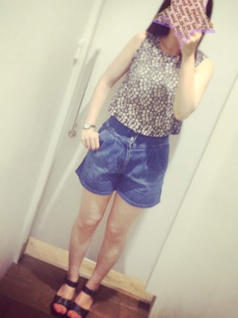 「JEANASISのアイテム（タンクトップ、ブラック系）」を使った、◎○oyuuuuu○◎さん（メンズ・168cm）の秋コーディネートの1枚目の写真