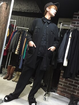 「amdのアイテム（サンダル、ブラック系）」を使った、247さん（メンズ・181cm）の冬コーディネート