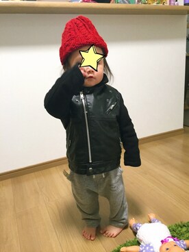 「アイテム（ライダースジャケット）」を使った、kamenさん（キッズ・90cm）の冬コーディネート