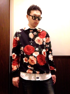 「バラ柄」｜「アイテム（スウェット）」を使った、tomoyaさん（メンズ・172cm）の秋コーディネート