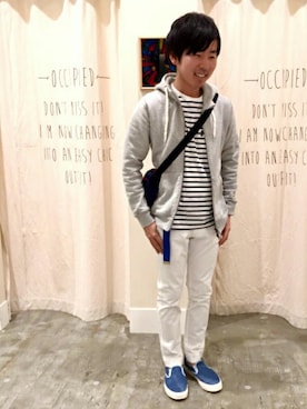 「coen（コーエン）の吊り裏毛ジップパーカー（パーカー、グレー系）」を使った、ポメたろう。【coen】さん（メンズ・166cm）の春コーディネート