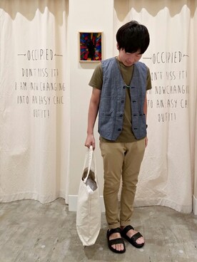 「coen（コーエン）の【C.MC】マリブサンダル（サンダル、グリーン系）」を使った、ポメたろう。【coen】さん（メンズ・166cm）の夏コーディネート