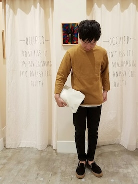 「coen（コーエン）のコットンリネンポケットTシャツ（Tシャツ/カットソー、ホワイト系）」を使った、ポメたろう。【coen】さん（メンズ・166cm）の秋コーディネート