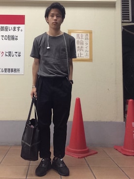 「アイテム（バングル/リストバンド）」を使った、ゆう。さん（メンズ・166cm・10代）の秋コーディネート