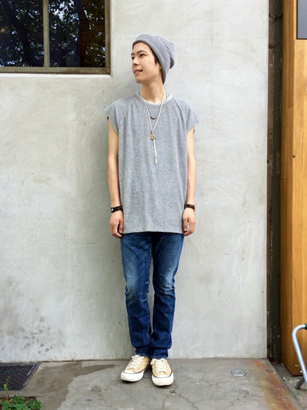 「スウェット、デニム、コンバース、グレー、夏、ニット帽、nonnative、vendor、ootd、outfit」｜「TRANSITのTRANSIT(トランジット)28号 美しき海の路 琉球・台湾・香港 (講談社 Mook(J)) （雑誌、その他）」を使った、KOTATOさん（メンズ・178cm）の夏コーディネートの1枚目の写真