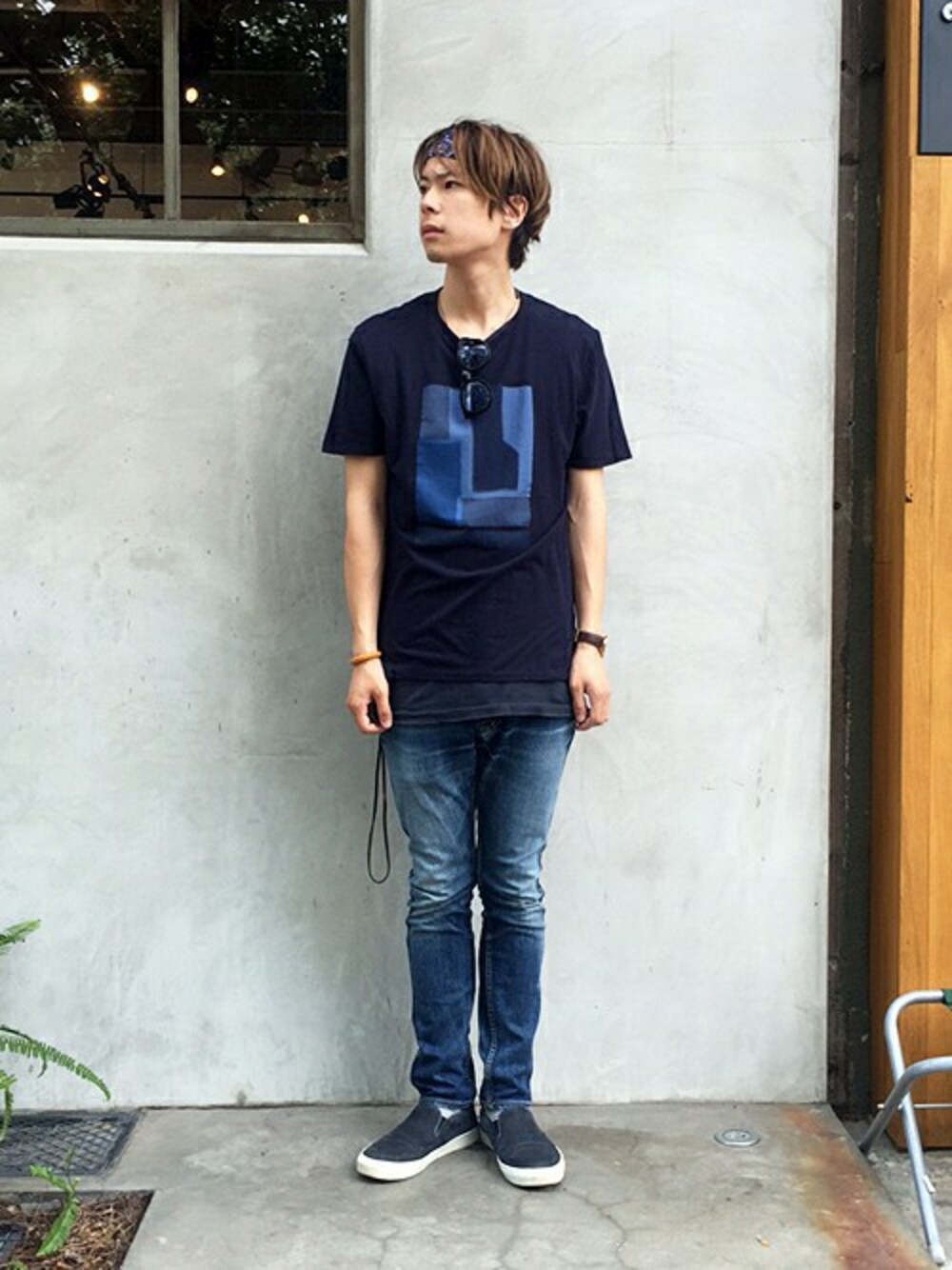 「デニム、夏、Tシャツ、ネイビー、vendor、Folk、ブレスレット、スリッポン、バンダナ、hobo」｜「TRANSITのTRANSIT(トランジット)28号 美しき海の路 琉球・台湾・香港 (講談社 Mook(J)) （雑誌、その他）」を使った、KOTATOさん（メンズ・178cm）の夏コーディネートの1枚目の写真