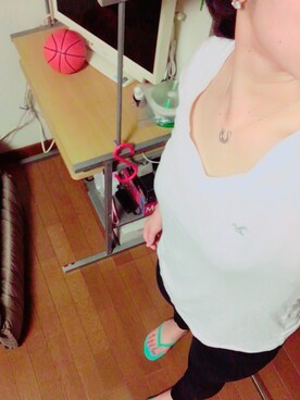 「OLD NAVY（オールドネイビー）のアイテム（ビーチサンダル）」を使った、badgalsuzuさん（レディース・162cm）の秋コーディネート