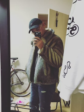 「Gosha Rubchinskiy（ゴーシャラブチンスキー）のアイテム（その他アウター）」を使った、いちえさん（メンズ・180cm）の冬コーディネート