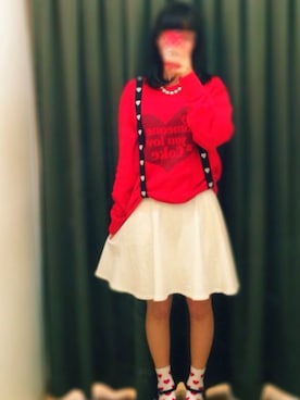 「白スカート」｜「アイテム（スウェット）」を使った、Kanaさん（レディース・161cm）の春コーディネート