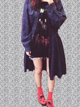 「バンドT」｜「アイテム（シャツワンピース）」を使った、Kanaさん（レディース・161cm）の春コーディネート