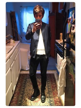 「Abercrombie&Fitch（アバークロンビーアンドフィッチ）のアイテム（ニット/セーター）」を使った、YUKIさん（メンズ・175cm）の冬コーディネート