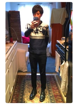 「Abercrombie&Fitch（アバークロンビーアンドフィッチ）のアイテム（ニット/セーター）」を使った、YUKIさん（メンズ・175cm）の冬コーディネート
