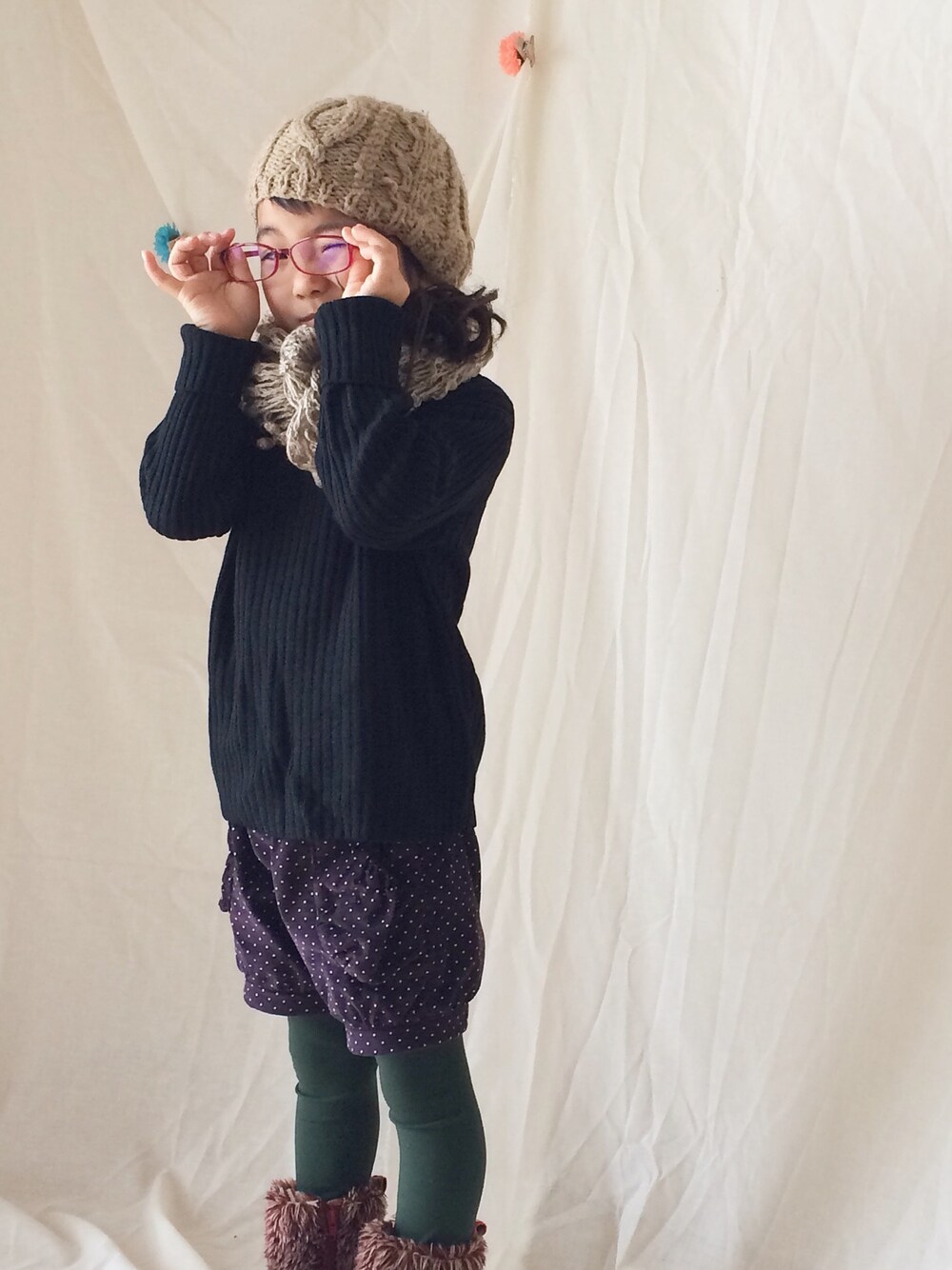 「ハンドメイド」｜「Handmadeのアイテム（その他パンツ、ブラウン系）」を使った、てんさん（キッズ・100cm）の冬コーディネートの1枚目の写真