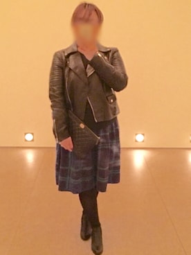 「シャネル」｜「アイテム（ライダースジャケット）」を使った、まんたろうさん（レディース・153cm）の冬コーディネート