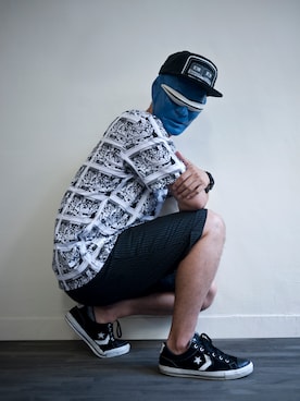 「DEMARCOLAB（デマルコラブ）のアイテム（パンツ）」を使った、LarryBarlowさん（メンズ・179cm）の夏コーディネート