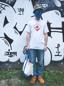 「DEMARCOLAB（デマルコラブ）のアイテム（パンツ）」を使った、LarryBarlowさん（メンズ・179cm）の夏コーディネート