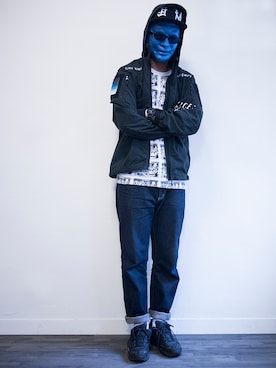 「DEMARCOLAB（デマルコラブ）のアイテム（キャップ）」を使った、LarryBarlowさん（メンズ・179cm）の秋コーディネート