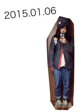 「インディゴデニム」｜「アイテム（ナイロンジャケット）」を使った、うえがきさん（レディース・158cm）の冬コーディネート